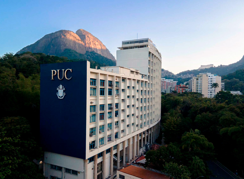 PUC-Rio proíbe eventos políticos e cancela atos de estudantes pró-Lula e Flávio nesta terça