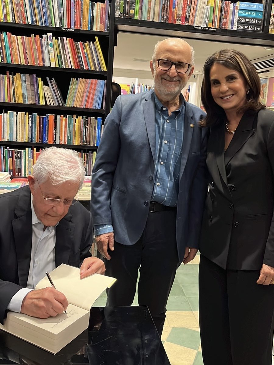 Deputado Estadual Luiz Paulo prestigia lançamento do livro do ex-governador Moreira Franco em Livraria no Shopping Leblon