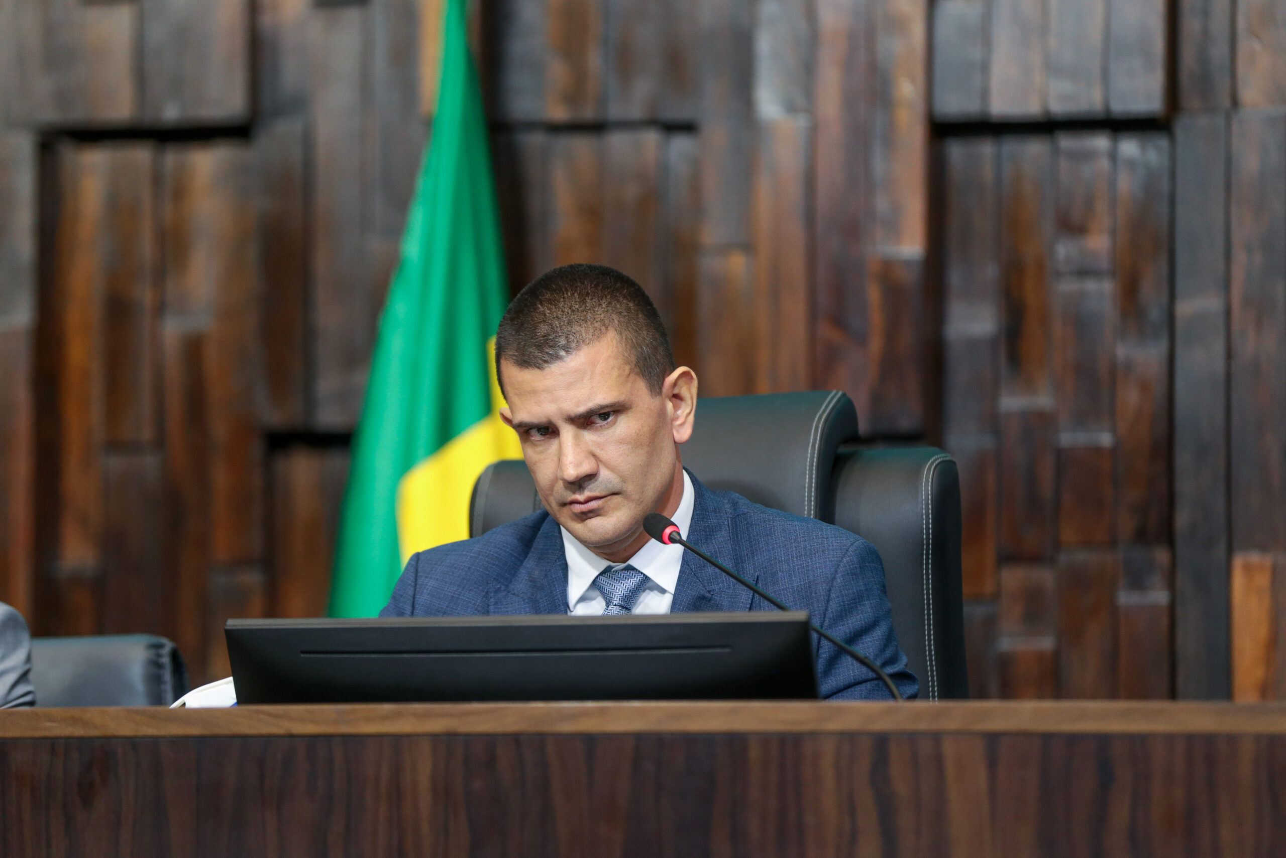 Douglas Ruas pede ao STF transferência imediata do comando do governo do RJ para a Alerj