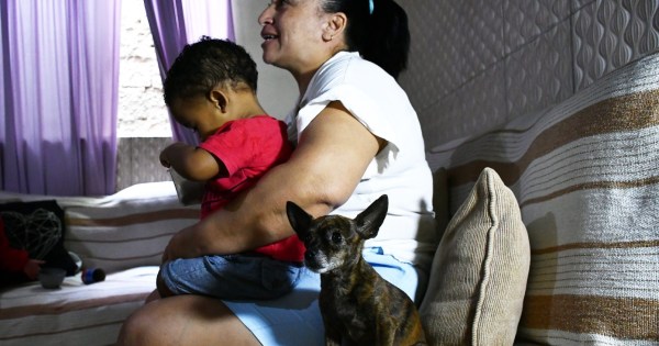 Moradora de Nova Iguaçu transforma luto em acolhimento para crianças afastadas de suas famílias