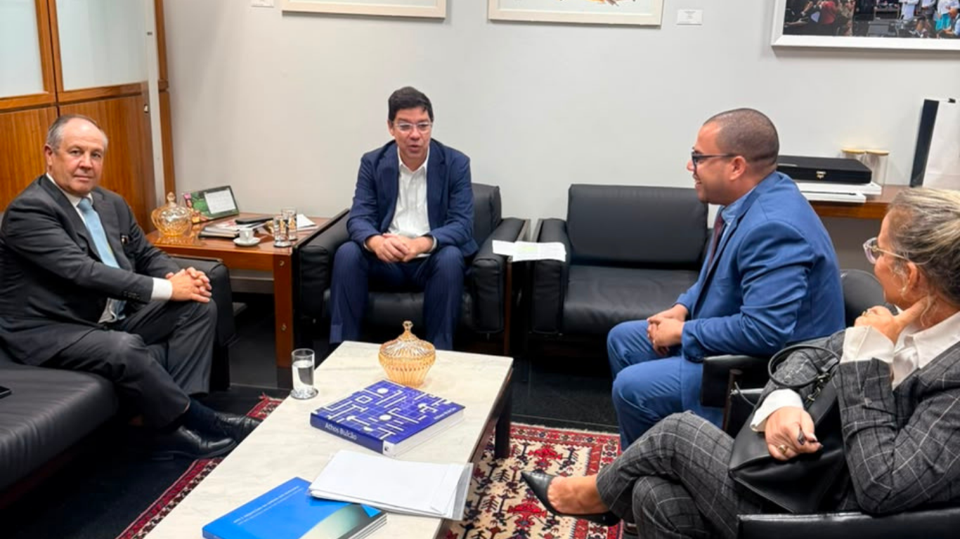 Vereador Felipe Guarany apresenta demanda estratégica em Brasília para impulsionar o desenvolvimento de São Gonçalo
