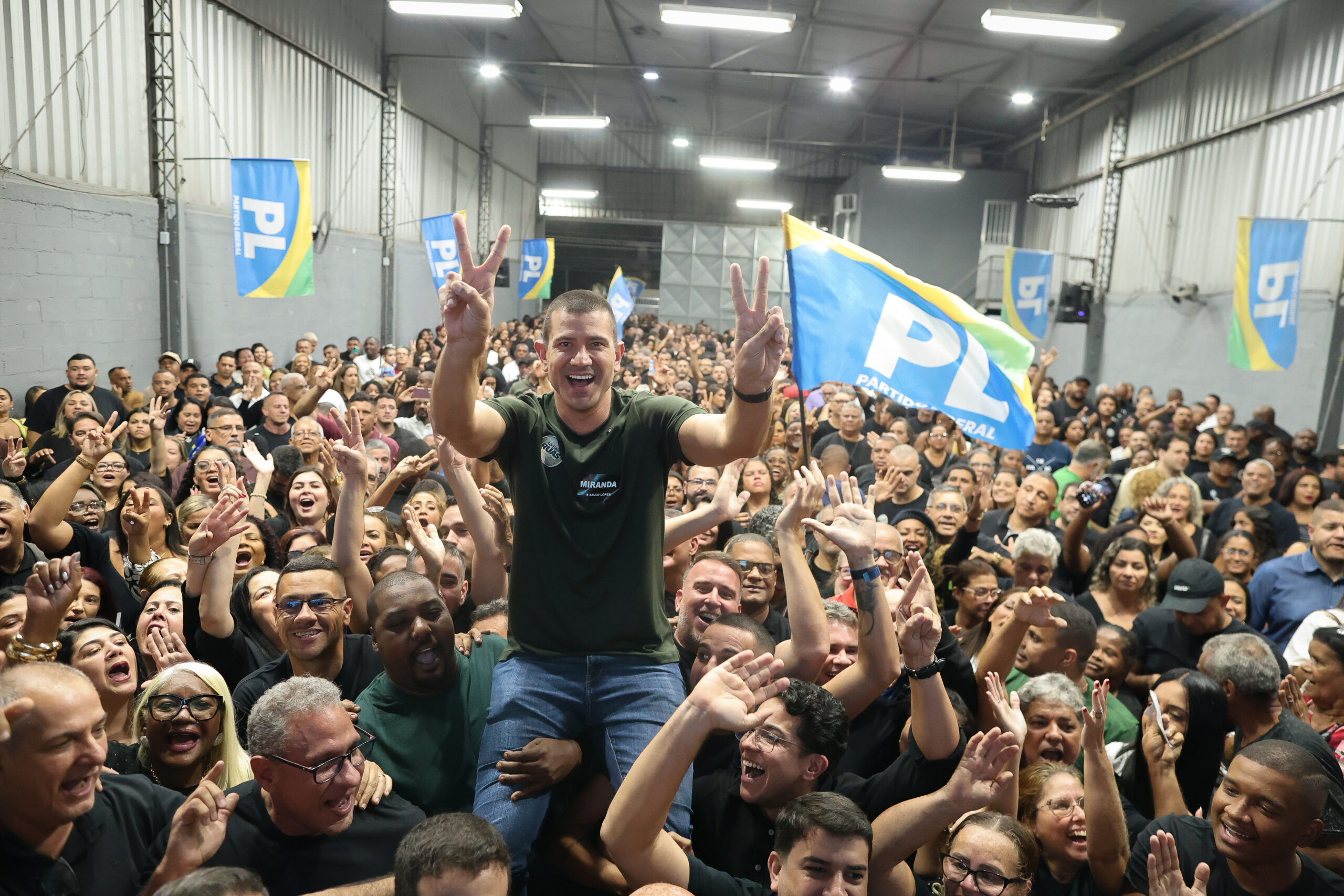 Douglas Ruas defende atenção à Baixada, mães atípicas e qualificação de jovens em agendas políticas