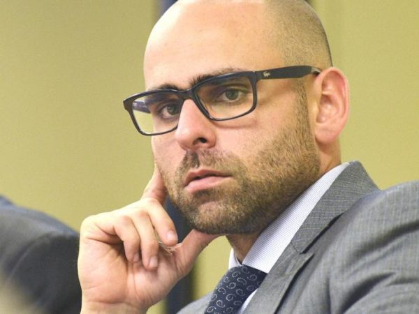 Couto junta Desenvolvimento Econômico e Energia para cortar custos; supersecretário Guilherme Mercês, da Fazenda, assume a nova pasta