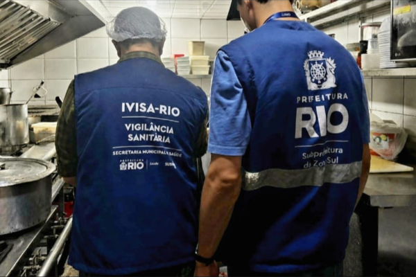 Prefeitura aplica R$ 38 mil em multas a bares por irregularidades sanitárias e ocupação de calçadas em Botafogo