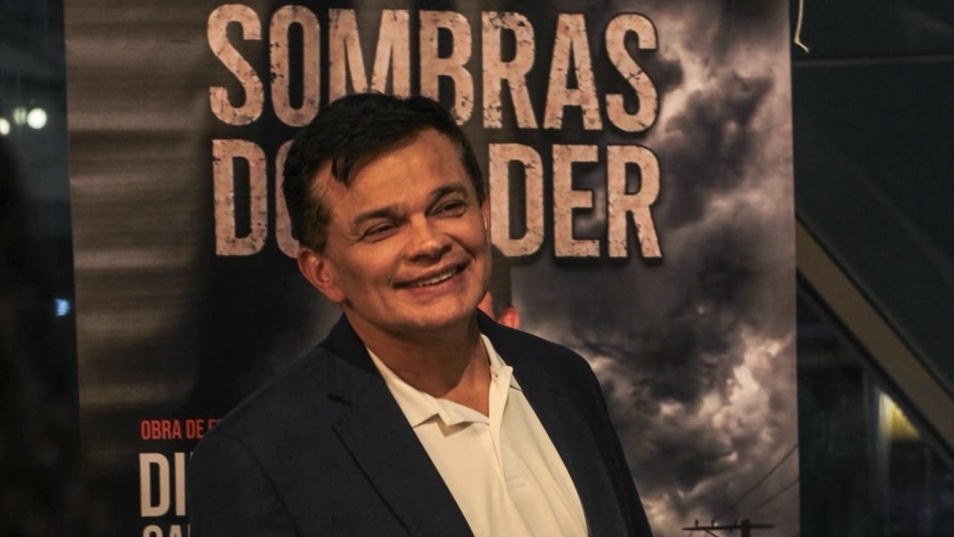 Deputado Dimas Gadelha lança thriller político “Sombras do Poder”