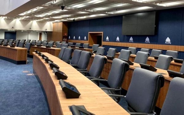 Patrimônio declarado por deputados da Alerj cresce 66,8% desde a eleição de 2022 e chega a R$ 165,7 milhões