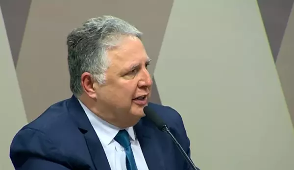 Certidão do CNJ aponta condenação de Garotinho por improbidade e ex-advogado do político se manifesta