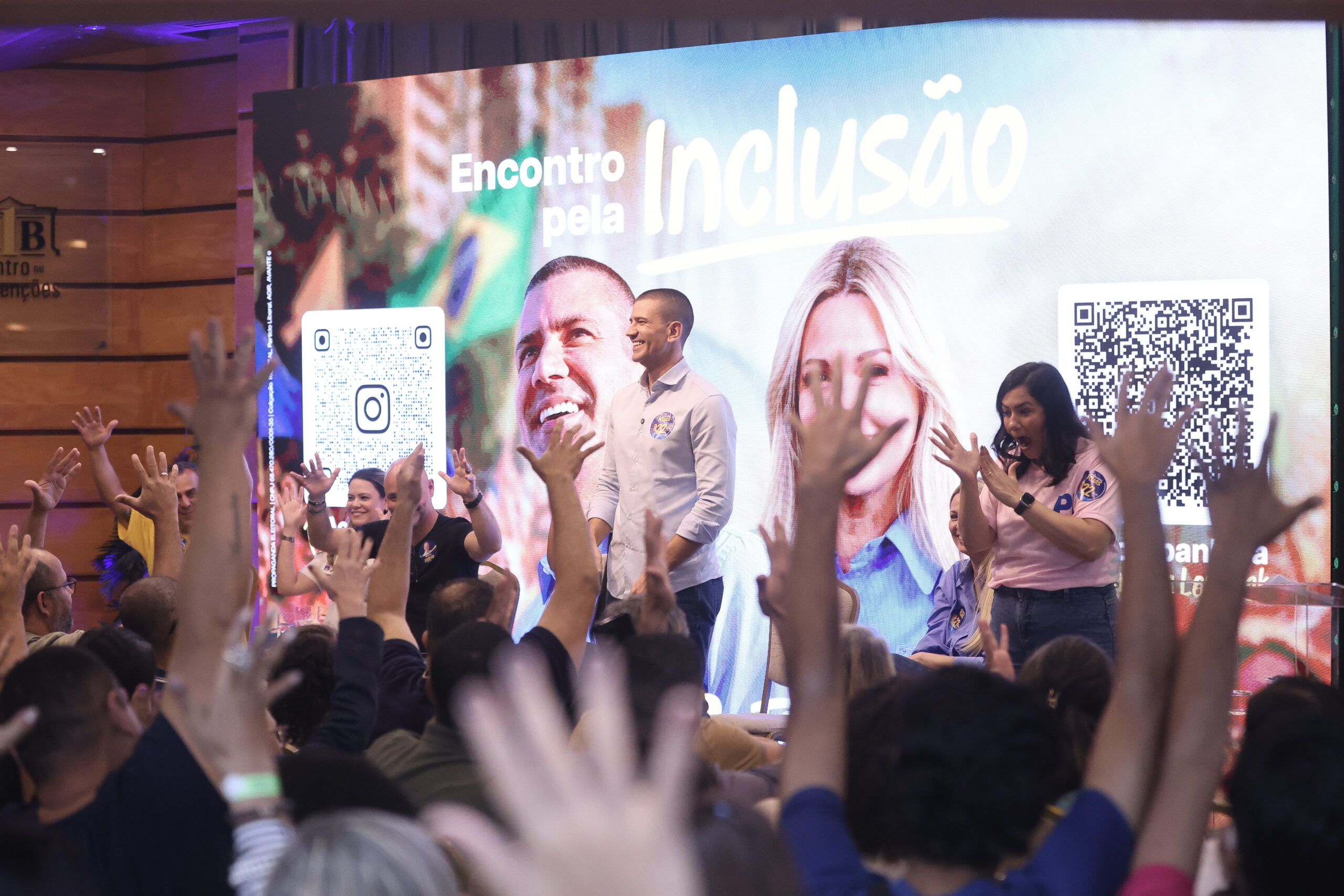 Douglas Ruas propõe rede estadual de apoio a mães atípicas e critica gastos com festas