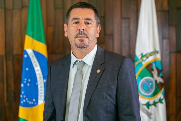 TRE-RJ indefere registro de candidatura de Val Ceasa