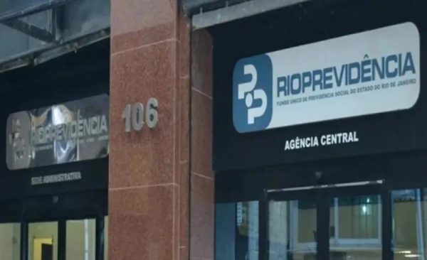 PF apreendeu com ex-gerente do Rioprevidência manuscrito com notas sobre ‘contato com Master’ e ‘pagamentos bônus’