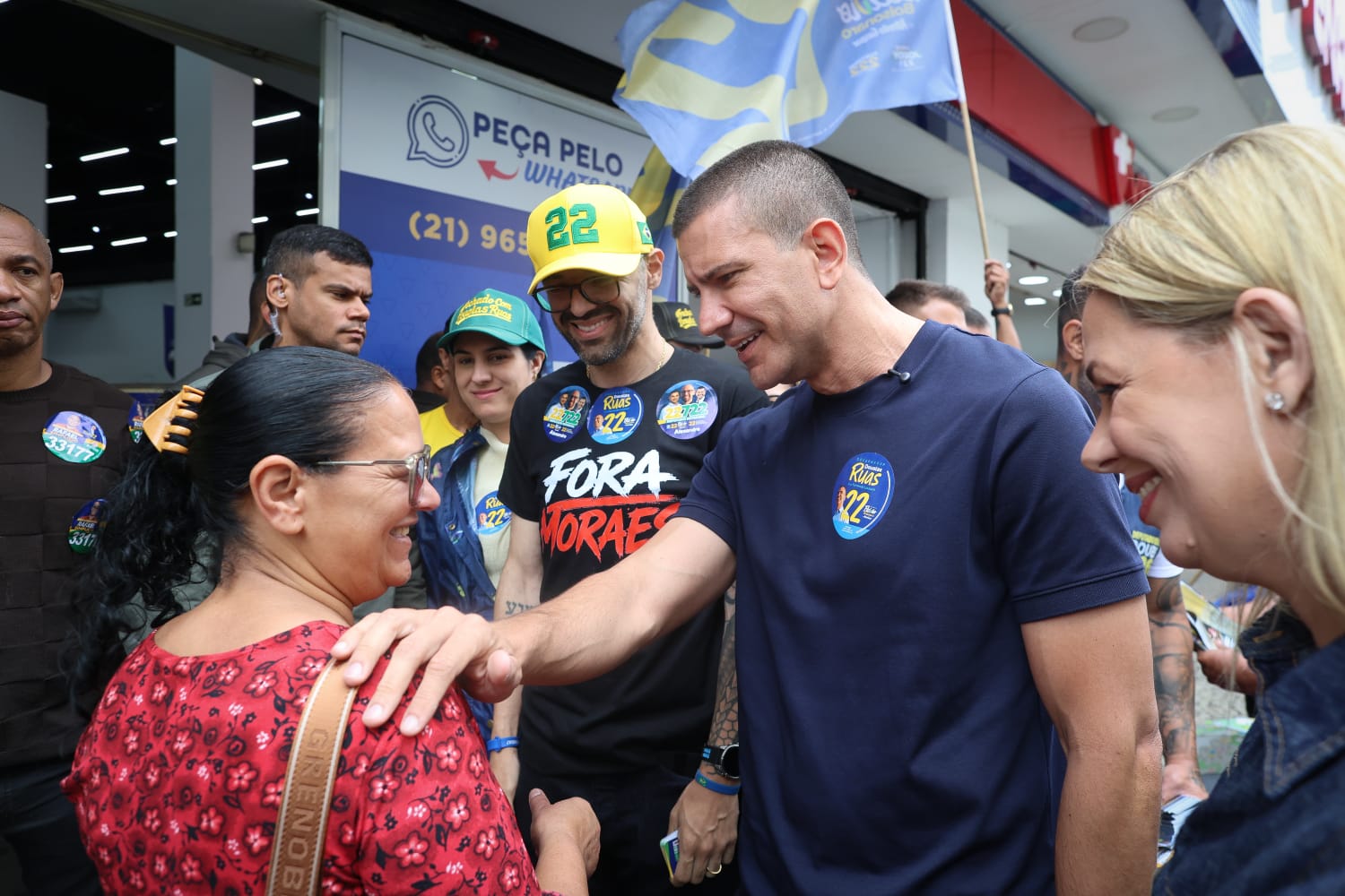 Em semana de eleição, Douglas Ruas visita redutos de Bolsonaro no Rio
