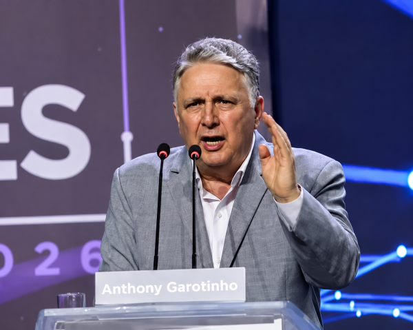 TSE determina que Procuradoria-Geral Eleitoral se manifeste antes de decidir sobre desistência de Garotinho
