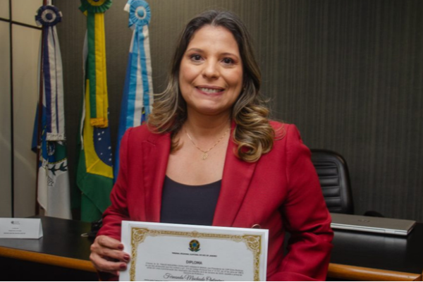 Câmara de Japeri decide cassar mandato da prefeita Fernanda Ontiveros