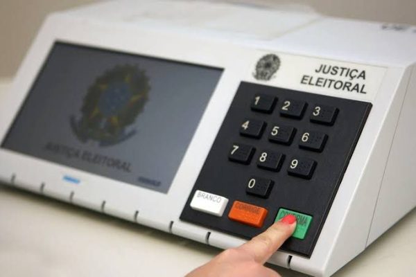 O mapa dos donos do voto: veja quem liderou as disputas para deputado federal e estadual em cada uma das 92 cidades do RJ