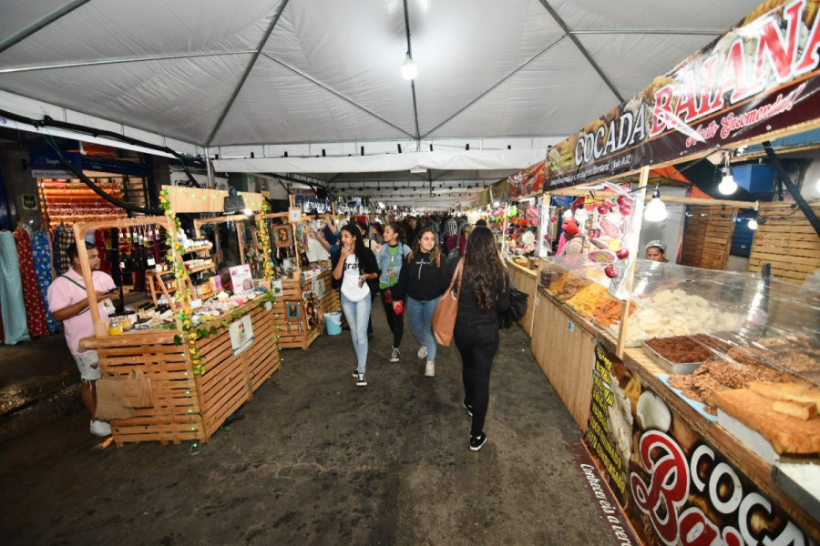 Feira Iguassú deve receber um milhão de pessoas até sábado (14)
