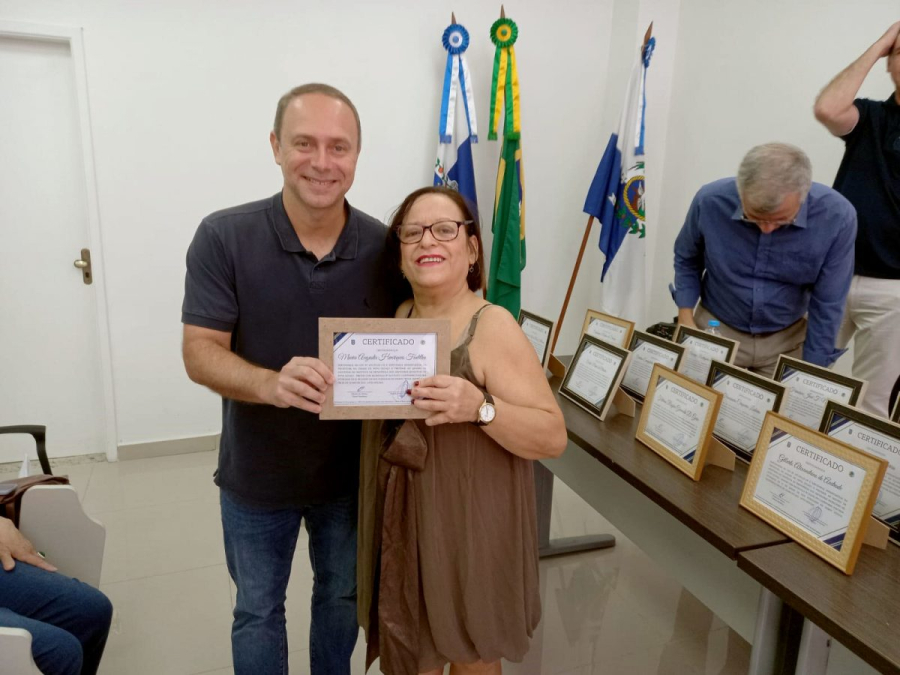Prefeitura de Nova Iguaçu homenageia servidores aposentados com solenidade no Previni