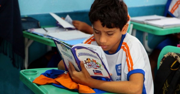 Projeto da Prefeitura de Nova Iguaçu ensina mais de 8 mil alunos a cuidar e respeitar os animais
