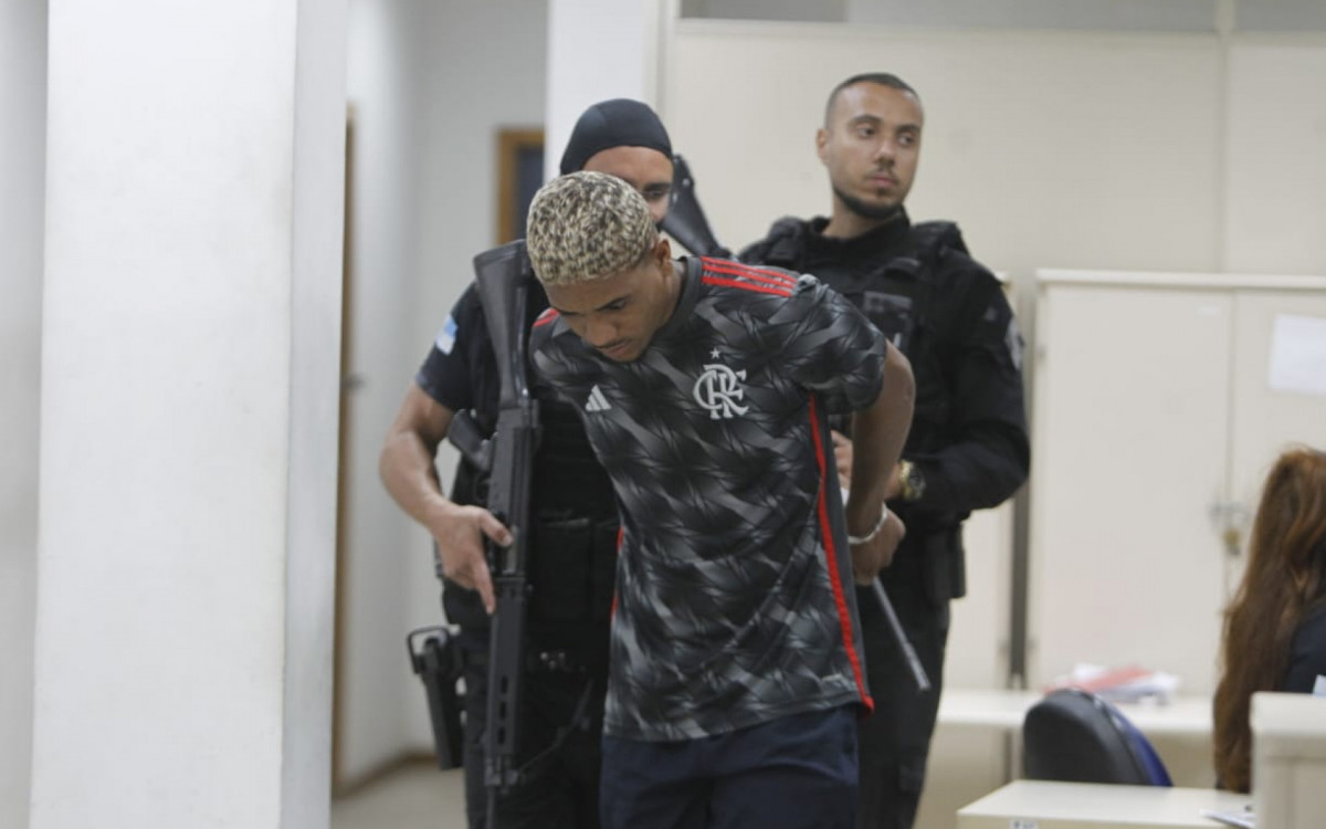 Polícia prende sete em operação contra roubo de cargas na comunidade Para Pedro