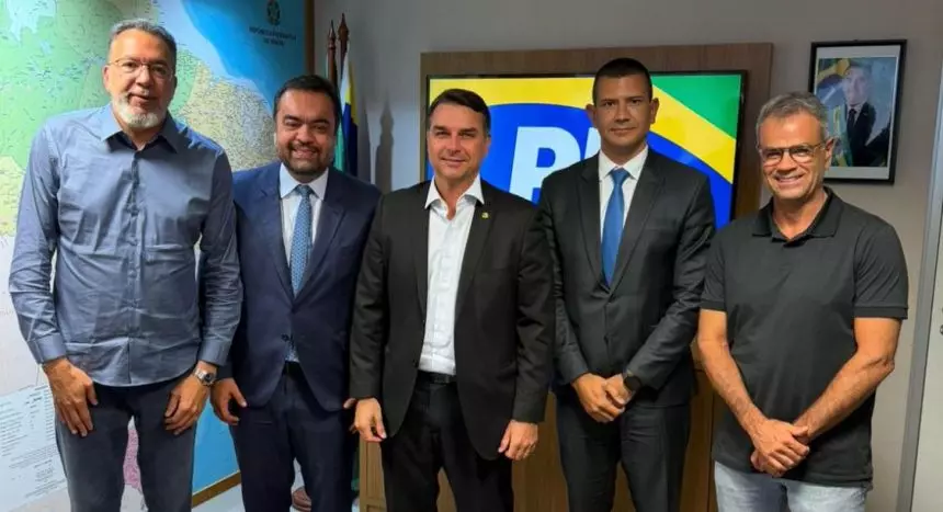 Cúpula do PL confirma chapa formada por Douglas Ruas e Rogério Lisboa para outubro; candidato ao mandato-tampão ainda é dúvida
