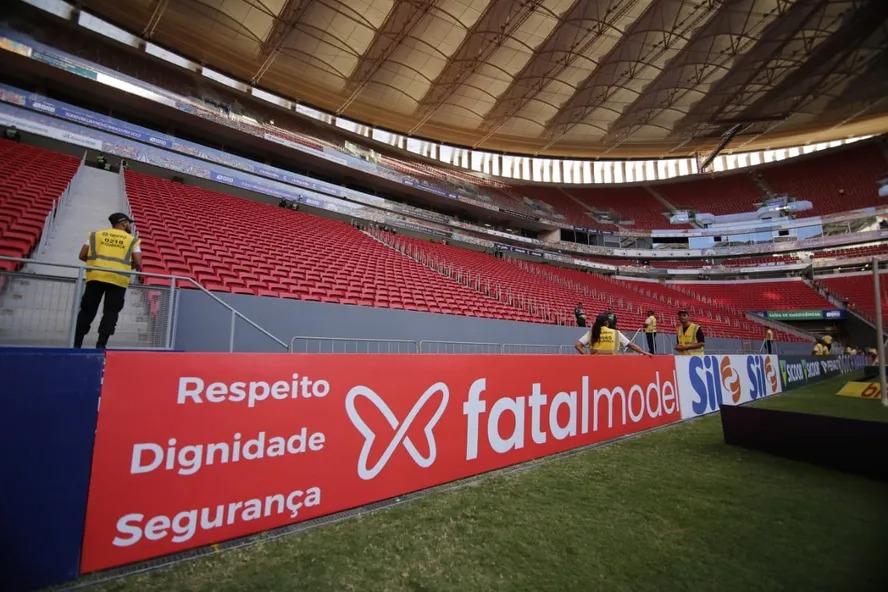 Vereador quer proibir publicidade de serviços sexuais em eventos esportivos no Rio