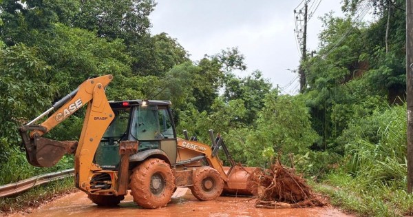 Chuvas em Japeri causam alagamentos e mobilizam Gabinete de Crise