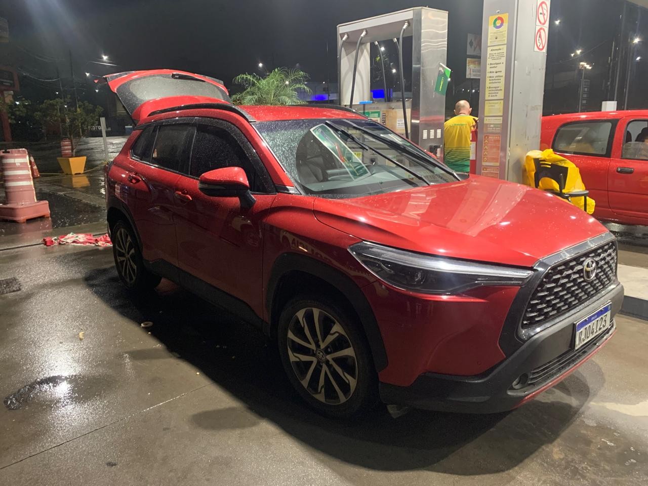 PM intercepta carro com reféns no porta-malas na BR-040 e desmantela sequestro iniciado no RJ