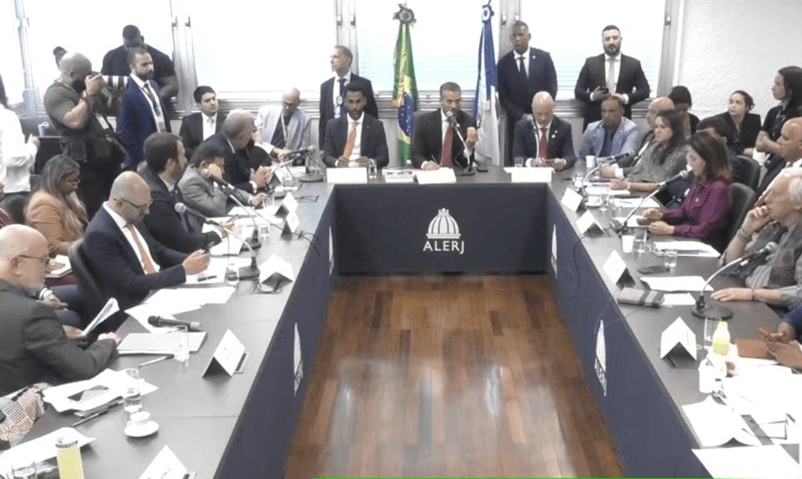 Alerj aprova projeto que acelera eleição indireta para governador