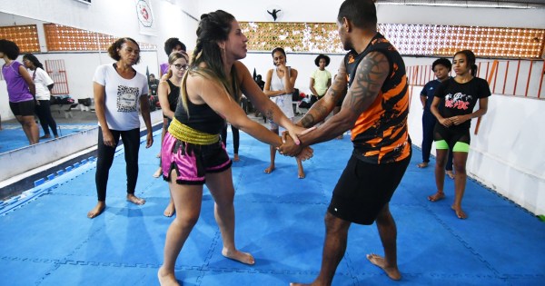 Aulas de defesa pessoal fortalecem autonomia e segurança de mulheres em Nova Iguaçu