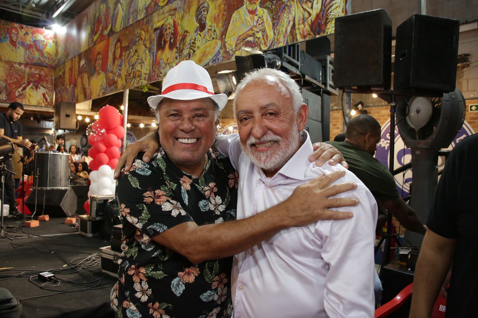 Adilson Pires se despede da Secretaria Municipal de Habitação em festa de aniversário