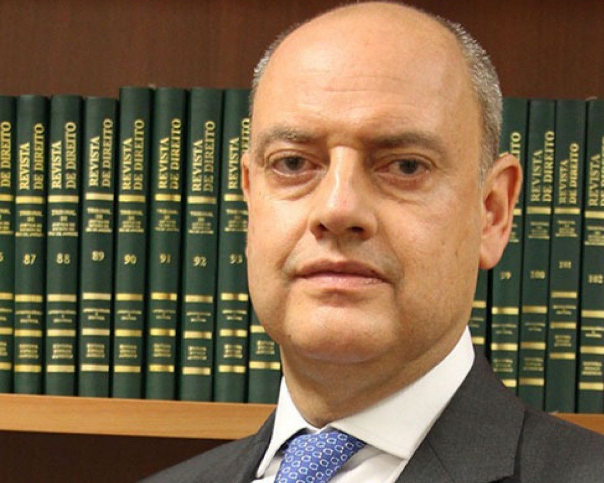 Eleição-tampão é adiada e governador interino consulta TSE sobre modelo de votação