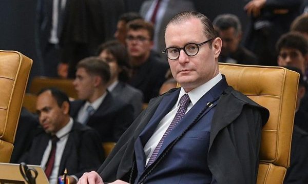Ministro Cristiano Zanin suspende a eleição indireta no Rio até o plenário do STF chegar ao fim do julgamento; presidente do TJ segue no cargo