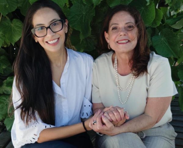 Gabriela Azevedo, cardiologista e irmã do prefeito de Cabo Frio, Dr. Serginho, filia-se ao PL e avalia candidatura a deputada estadual