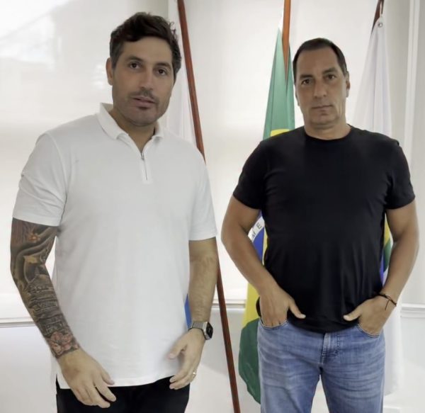 Ex-jogador Edmundo, ídolo do Vasco, se filia ao PSDB-RJ