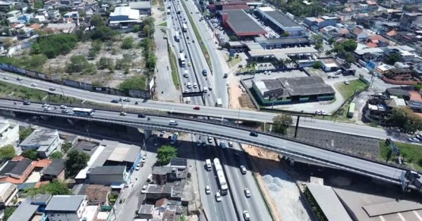 Prefeituras da Baixada denunciam Via Dutra deixa de fora drenagem na obra de duplicação