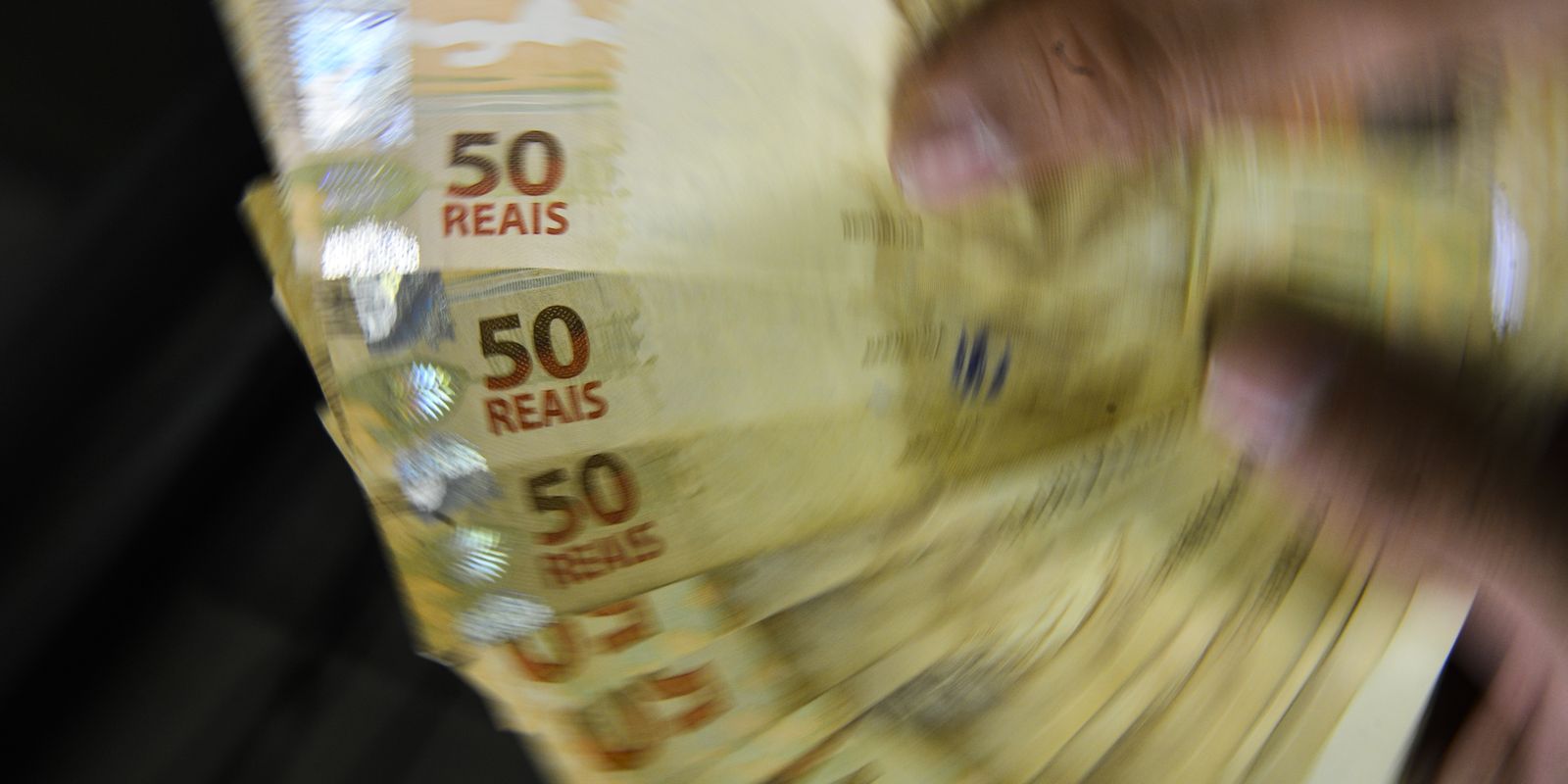 Poupança tem retirada líquida de R$ 11,1 bilhões em março
