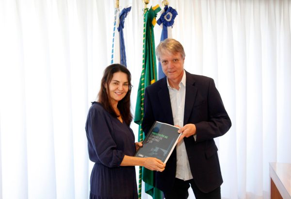 TCM recebe prestação de contas de governo da Prefeitura do Rio referente a 2025