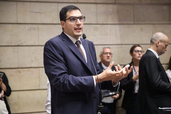 Líder do PL na Câmara do Rio critica bancada do PSD da Alerj e chama Luiz Paulo de ‘marionete’ de Eduardo Paes