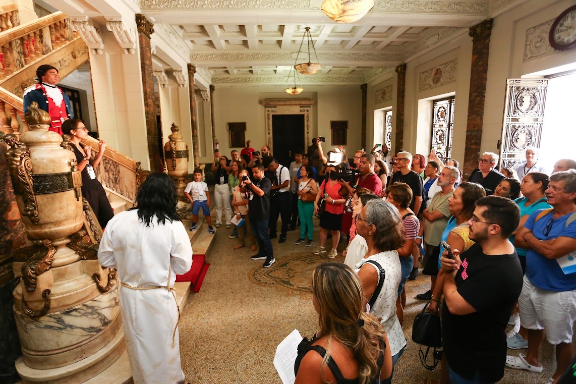 Feriado com história: Palácio Tiradentes tem visita teatralizada gratuita neste 21 de abril