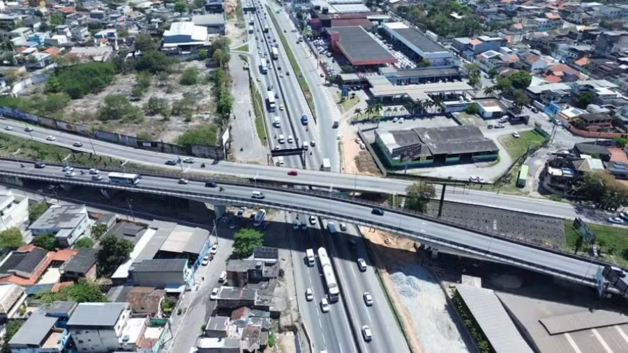 Nova Iguaçu ameaça ir à Justiça por projeto de drenagem na Dutra