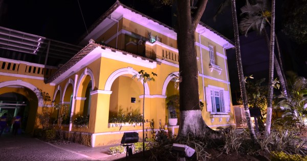 Exposição celebra os 50 anos da Fundação Educacional e Cultural de Nova Iguaçu