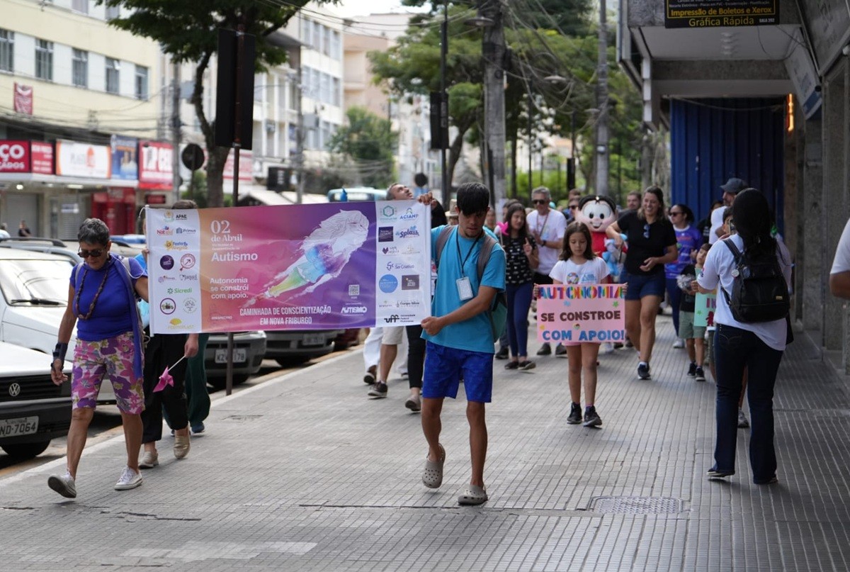Abril Azul mobiliza Nova Friburgo com ações de conscientização sobre o autismo