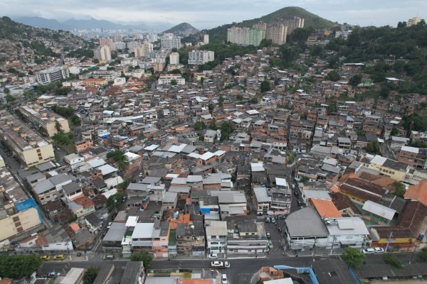 Niterói pretende transformar 83 favelas em bairros oficiais; projeto tem investimento estimado em 146 milhões de dólares
