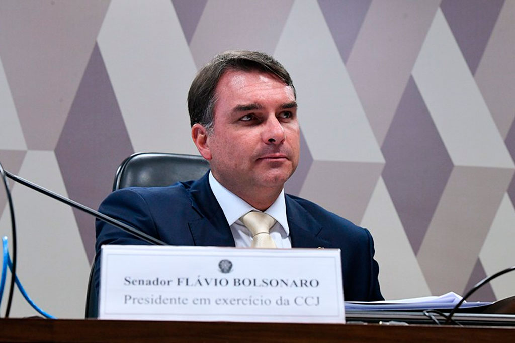 Flávio Bolsonaro articula derrubada de veto a projeto que incluiria municípios do Rio no semiárido