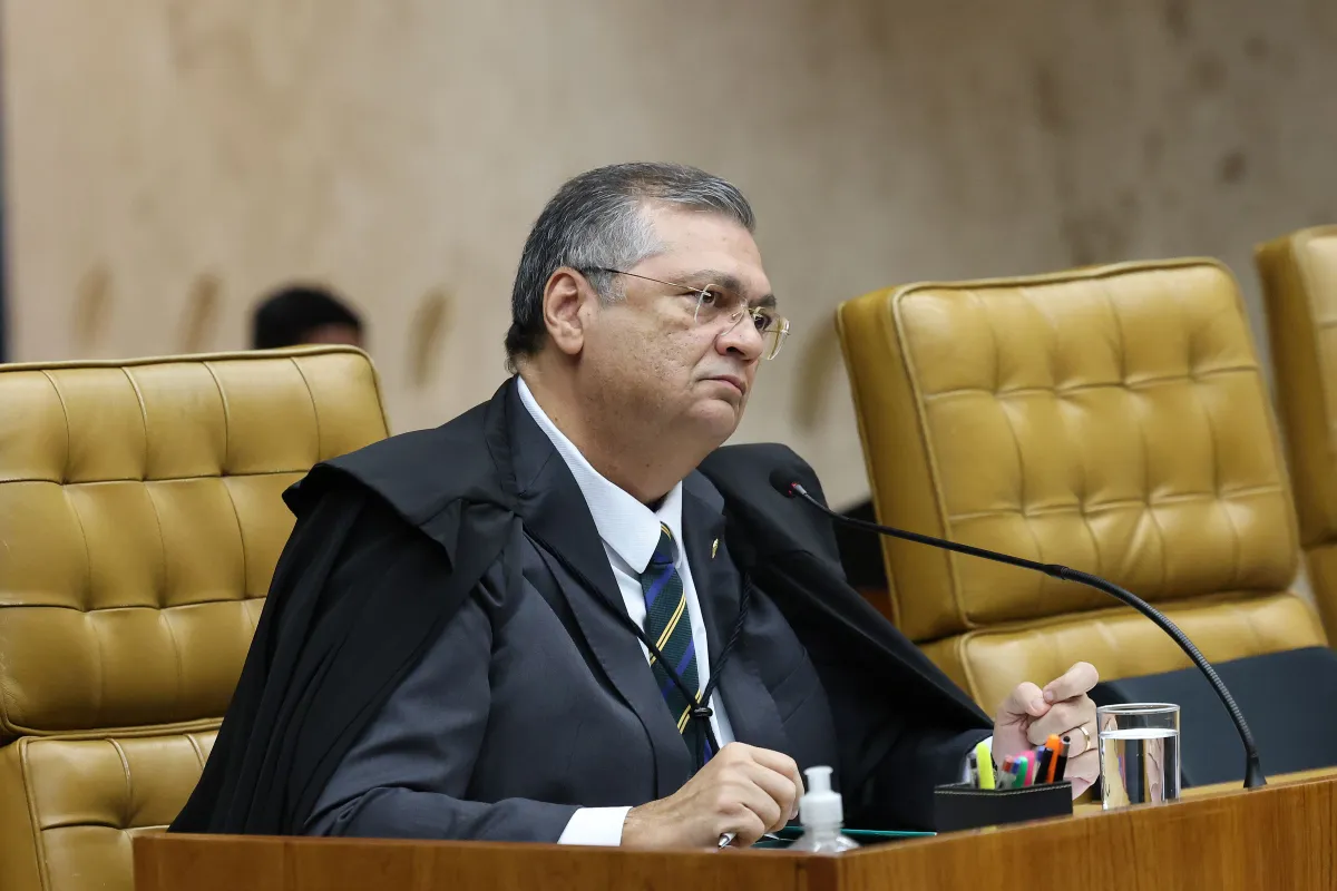 Flávio Dino pede vista e STF interrompe julgamento sobre distribuição dos royalties do petróleo