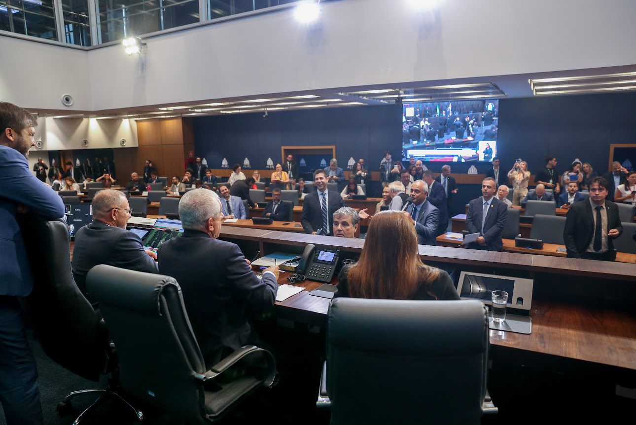 Alerj vota projeto que prevê instalação de banheiro neutro em espaços públicos e privados no Estado