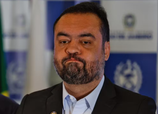 TCE e MPRJ analisam denúncia sobre uso pessoal de jatinhos por Cláudio Castro; documento aponta contratos que somam quase R$ 30 milhões 