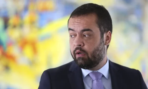 Quatro blindados, um carro de apoio e 44 policiais à disposição: custo mensal com a segurança de Claudio Castro é de R$ 900 mil