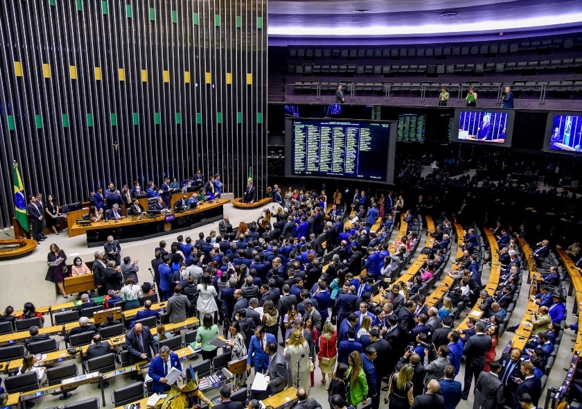 Congresso derruba vetos de Lula e libera repasses a municípios em ano eleitoral