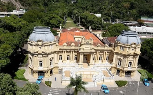 A ‘limpa’ de segunda-feira: governo do estado inicia a semana demitindo 60; Meio Ambiente, Detran e Trabalho são os principais focos