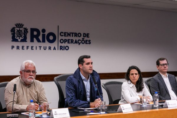 Cavaliere vai ‘desconsiderar’ ação contra fim do dinheiro nos ônibus e afirma que parte do governo e da Alerj tem ‘comportamento de máfia’